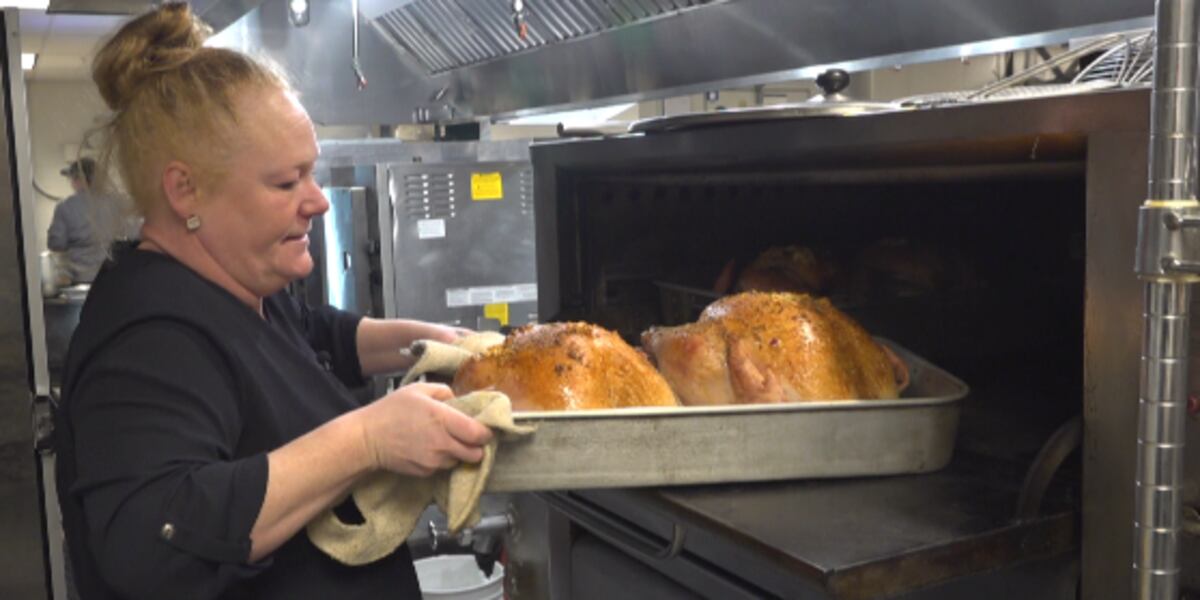 Maine Central Institute and Pittsfield Police teaming up for free community Thanksgiving dinner Maine Central Institute and Pittsfield Police teaming up for free community Thanksgiving dinner
