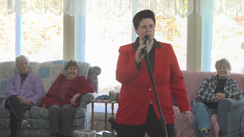 Jessi Mallory has performed as the King of Rock 'n' Roll for 17 years