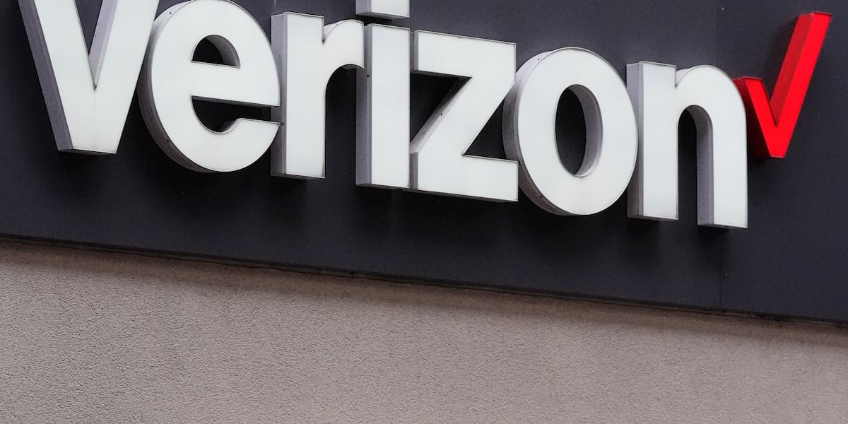 Reports: Verizon, other major networks experiencing service disruptions