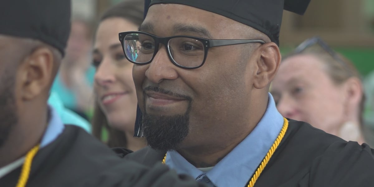 Eight inmates graduate from the University of Maine at Augusta