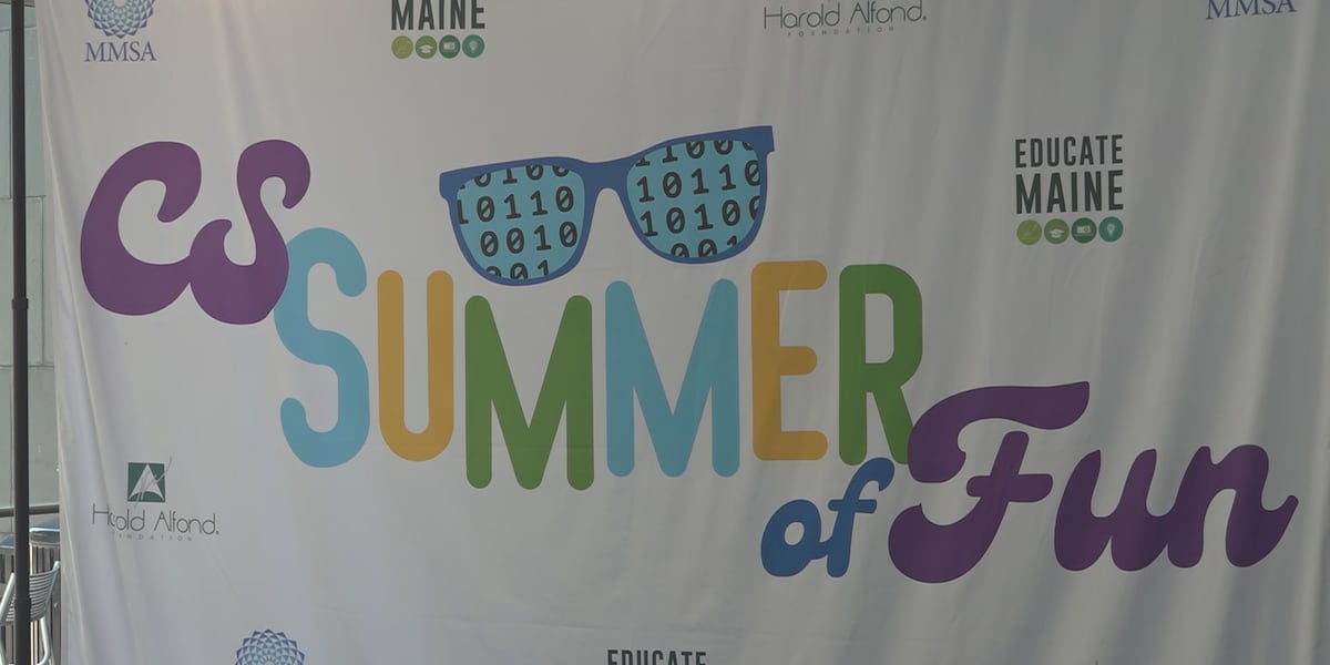 Maine Teachers Gather at Colby College for Free Computer Science & AI Workshop