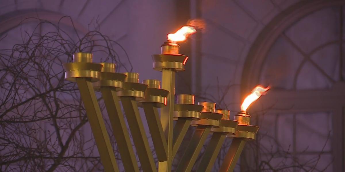 Maine communities celebrate Hanukkah Maine communities celebrate Hanukkah