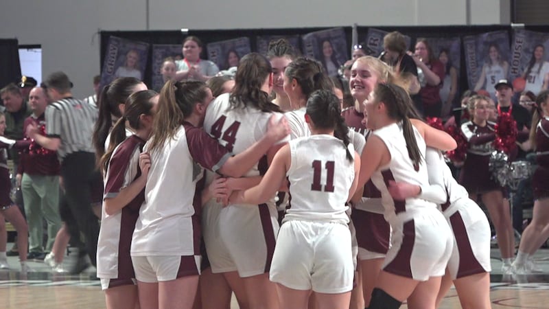 No. 1 Lynx 41, No. 3 Foxcroft Academy Ponies 22